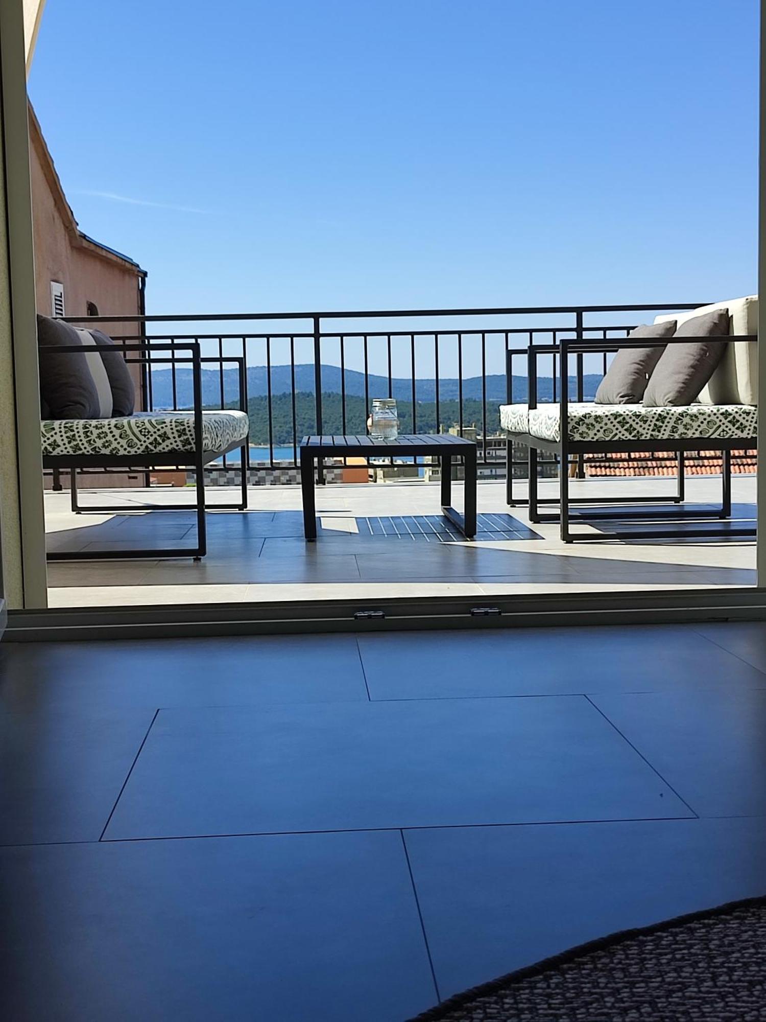 Eleven Šibenik Exterior foto